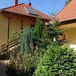 Honved Apartmanhaz * Hévíz