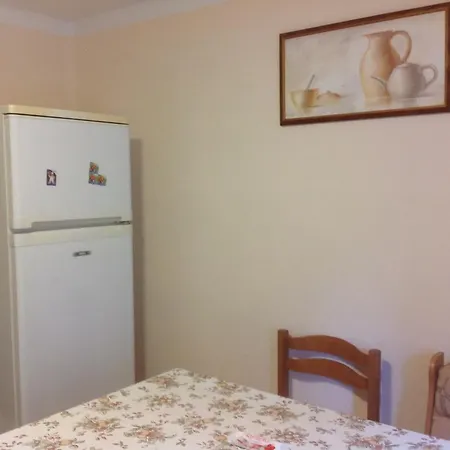 Honved Apartmanhaz