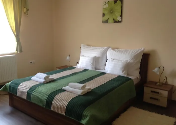 Honved Apartmanhaz شقة