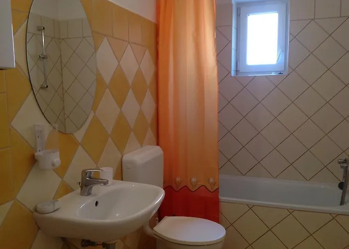 Honved Apartmanhaz * Hévíz